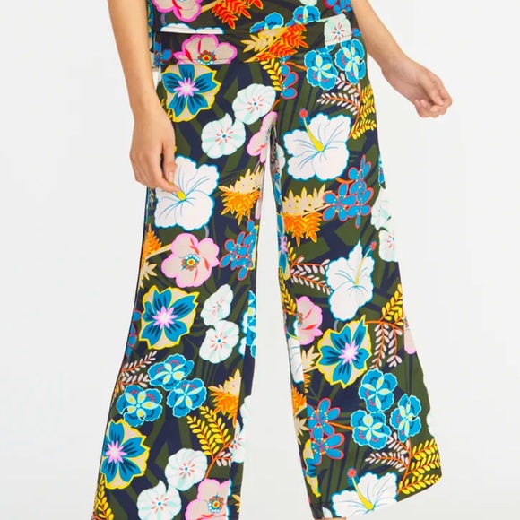 Tropical Print cropped pants silky and easy perfect for spring summer - Picture 3 of 11